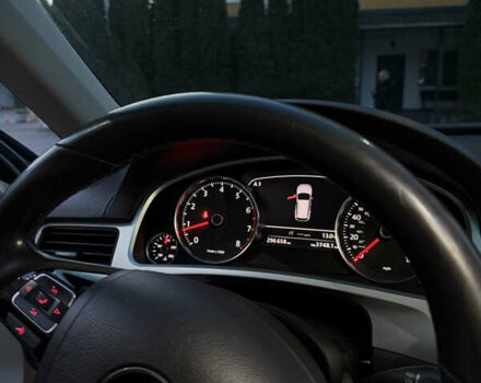 Белый Фольксваген Туарег, объемом двигателя 3.6 л и пробегом 296 тыс. км за 12900 $, фото 19 на Automoto.ua