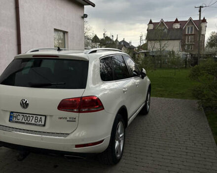 Белый Фольксваген Туарег, объемом двигателя 2.97 л и пробегом 221 тыс. км за 18500 $, фото 9 на Automoto.ua