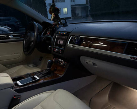 Белый Фольксваген Туарег, объемом двигателя 3.6 л и пробегом 296 тыс. км за 12900 $, фото 33 на Automoto.ua