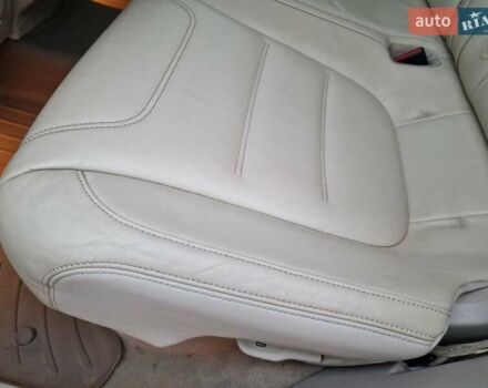 Белый Фольксваген Туарег, объемом двигателя 2.97 л и пробегом 240 тыс. км за 17900 $, фото 17 на Automoto.ua