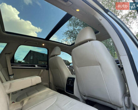 Белый Фольксваген Туарег, объемом двигателя 3.6 л и пробегом 181 тыс. км за 17770 $, фото 16 на Automoto.ua