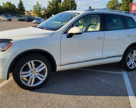 Белый Фольксваген Туарег, объемом двигателя 2.97 л и пробегом 320 тыс. км за 15400 $, фото 14 на Automoto.ua
