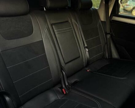 Білий Фольксваген Туарег, об'ємом двигуна 3 л та пробігом 200 тис. км за 18000 $, фото 18 на Automoto.ua