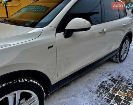 Белый Фольксваген Туарег, объемом двигателя 3 л и пробегом 290 тыс. км за 17999 $, фото 22 на Automoto.ua