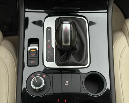 Белый Фольксваген Туарег, объемом двигателя 3 л и пробегом 189 тыс. км за 17450 $, фото 14 на Automoto.ua