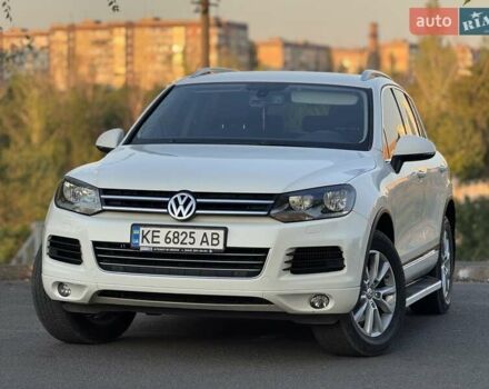 Білий Фольксваген Туарег, об'ємом двигуна 3 л та пробігом 200 тис. км за 18000 $, фото 7 на Automoto.ua
