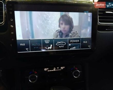 Белый Фольксваген Туарег, объемом двигателя 2.97 л и пробегом 250 тыс. км за 19000 $, фото 38 на Automoto.ua