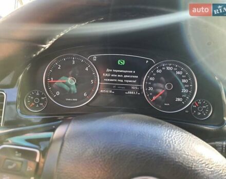 Белый Фольксваген Туарег, объемом двигателя 2.97 л и пробегом 411 тыс. км за 16000 $, фото 2 на Automoto.ua