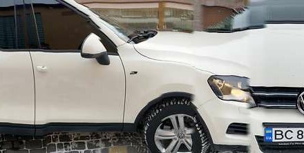 Белый Фольксваген Туарег, объемом двигателя 3 л и пробегом 290 тыс. км за 17999 $, фото 24 на Automoto.ua