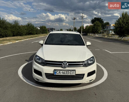 Белый Фольксваген Туарег, объемом двигателя 2.97 л и пробегом 267 тыс. км за 19900 $, фото 13 на Automoto.ua