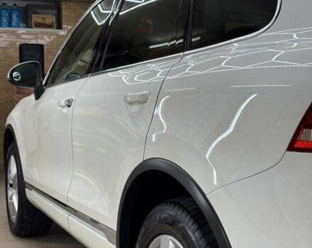 Белый Фольксваген Туарег, объемом двигателя 2.97 л и пробегом 3 тыс. км за 19000 $, фото 5 на Automoto.ua