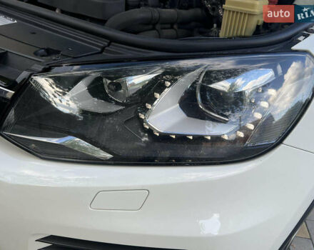 Белый Фольксваген Туарег, объемом двигателя 3.6 л и пробегом 181 тыс. км за 17770 $, фото 7 на Automoto.ua