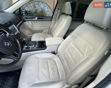 Белый Фольксваген Туарег, объемом двигателя 3.6 л и пробегом 181 тыс. км за 17770 $, фото 13 на Automoto.ua