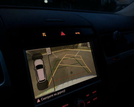 Белый Фольксваген Туарег, объемом двигателя 3.6 л и пробегом 296 тыс. км за 12900 $, фото 21 на Automoto.ua