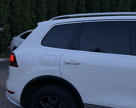 Белый Фольксваген Туарег, объемом двигателя 3.6 л и пробегом 296 тыс. км за 12900 $, фото 9 на Automoto.ua