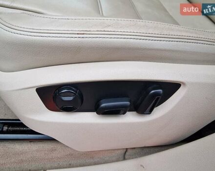 Белый Фольксваген Туарег, объемом двигателя 2.97 л и пробегом 240 тыс. км за 17900 $, фото 12 на Automoto.ua