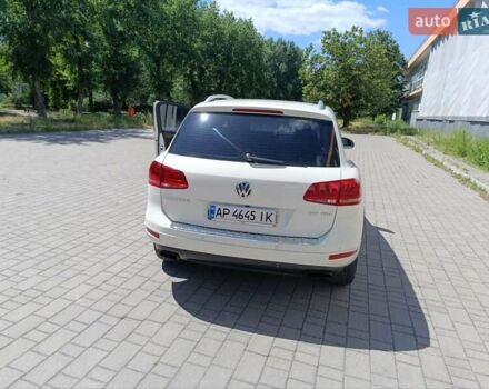 Белый Фольксваген Туарег, объемом двигателя 2.97 л и пробегом 250 тыс. км за 19000 $, фото 29 на Automoto.ua
