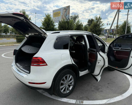 Белый Фольксваген Туарег, объемом двигателя 2.97 л и пробегом 267 тыс. км за 19900 $, фото 15 на Automoto.ua