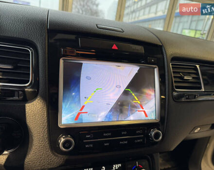 Белый Фольксваген Туарег, объемом двигателя 3.6 л и пробегом 280 тыс. км за 14500 $, фото 15 на Automoto.ua