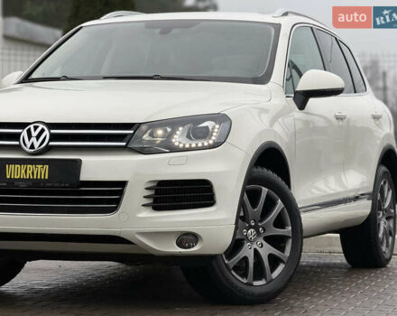 Белый Фольксваген Туарег, объемом двигателя 2.97 л и пробегом 189 тыс. км за 17450 $, фото 3 на Automoto.ua