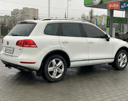 Білий Фольксваген Туарег, об'ємом двигуна 3 л та пробігом 123 тис. км за 17300 $, фото 5 на Automoto.ua