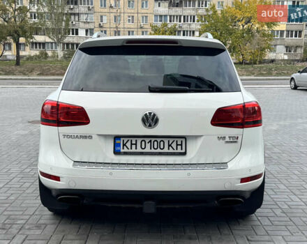 Белый Фольксваген Туарег, объемом двигателя 2.97 л и пробегом 209 тыс. км за 20500 $, фото 5 на Automoto.ua
