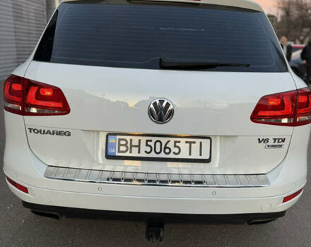 Білий Фольксваген Туарег, об'ємом двигуна 2.97 л та пробігом 231 тис. км за 17999 $, фото 9 на Automoto.ua