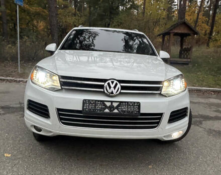 Белый Фольксваген Туарег, объемом двигателя 2.97 л и пробегом 237 тыс. км за 16900 $, фото 4 на Automoto.ua