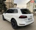 Білий Фольксваген Туарег, об'ємом двигуна 2.97 л та пробігом 230 тис. км за 14800 $, фото 9 на Automoto.ua