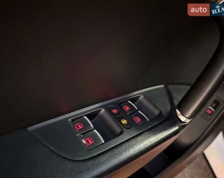 Белый Фольксваген Туарег, объемом двигателя 2.97 л и пробегом 270 тыс. км за 20990 $, фото 19 на Automoto.ua