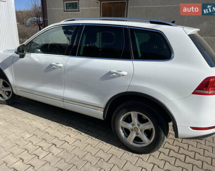 Білий Фольксваген Туарег, об'ємом двигуна 2.97 л та пробігом 248 тис. км за 20500 $, фото 4 на Automoto.ua