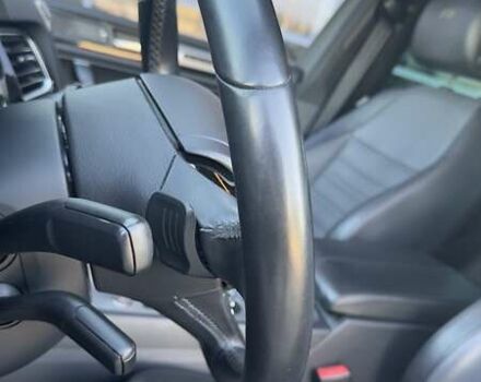 Белый Фольксваген Туарег, объемом двигателя 4.13 л и пробегом 128 тыс. км за 29000 $, фото 14 на Automoto.ua