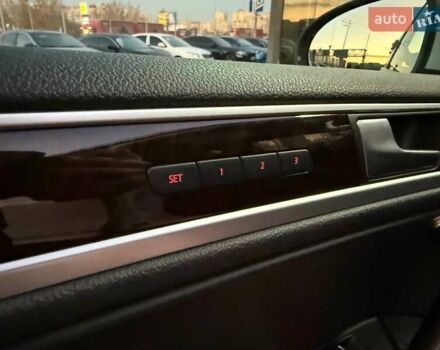 Белый Фольксваген Туарег, объемом двигателя 2.97 л и пробегом 270 тыс. км за 20990 $, фото 18 на Automoto.ua