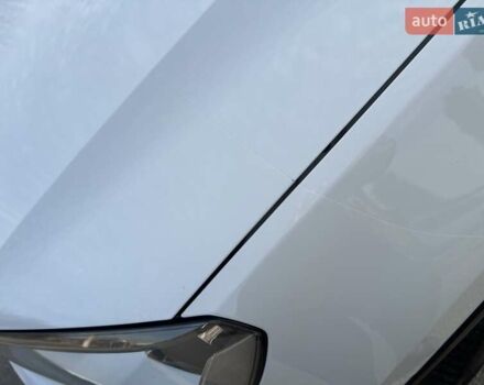 Белый Фольксваген Туарег, объемом двигателя 2.46 л и пробегом 169 тыс. км за 25555 $, фото 5 на Automoto.ua