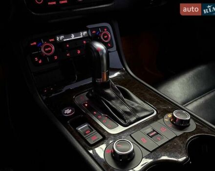 Белый Фольксваген Туарег, объемом двигателя 2.97 л и пробегом 270 тыс. км за 20990 $, фото 31 на Automoto.ua