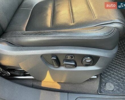 Белый Фольксваген Туарег, объемом двигателя 2.97 л и пробегом 244 тыс. км за 17000 $, фото 20 на Automoto.ua