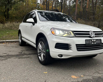 Белый Фольксваген Туарег, объемом двигателя 2.97 л и пробегом 237 тыс. км за 16900 $, фото 9 на Automoto.ua