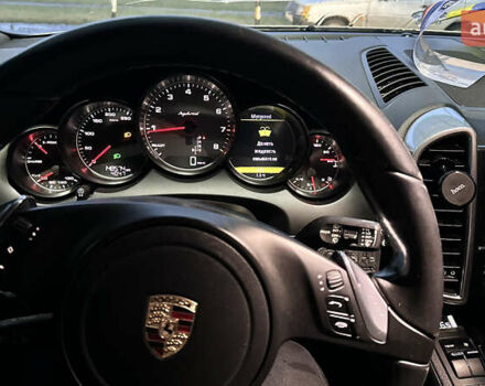 Белый Фольксваген Туарег, объемом двигателя 3 л и пробегом 148 тыс. км за 13000 $, фото 3 на Automoto.ua