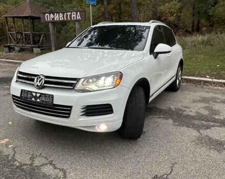Белый Фольксваген Туарег, объемом двигателя 2.97 л и пробегом 237 тыс. км за 16900 $, фото 1 на Automoto.ua