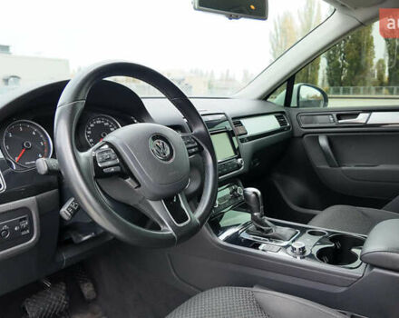 Белый Фольксваген Туарег, объемом двигателя 2.97 л и пробегом 238 тыс. км за 20990 $, фото 10 на Automoto.ua