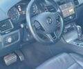Белый Фольксваген Туарег, объемом двигателя 4.13 л и пробегом 128 тыс. км за 29000 $, фото 13 на Automoto.ua
