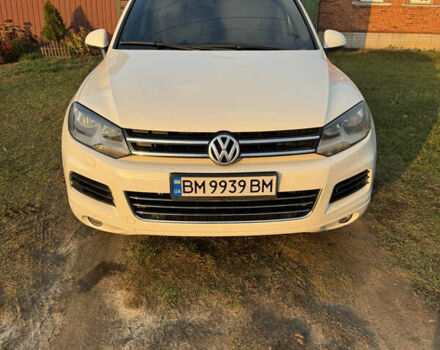 Белый Фольксваген Туарег, объемом двигателя 2.97 л и пробегом 230 тыс. км за 16800 $, фото 2 на Automoto.ua