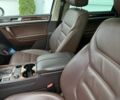 Белый Фольксваген Туарег, объемом двигателя 3 л и пробегом 256 тыс. км за 16500 $, фото 6 на Automoto.ua
