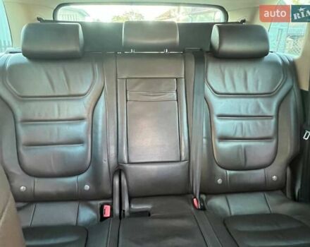 Білий Фольксваген Туарег, об'ємом двигуна 2.97 л та пробігом 337 тис. км за 18500 $, фото 10 на Automoto.ua