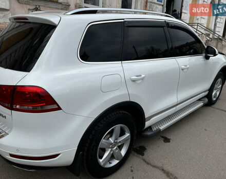 Білий Фольксваген Туарег, об'ємом двигуна 2.97 л та пробігом 307 тис. км за 18200 $, фото 11 на Automoto.ua