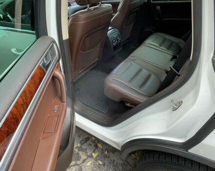 Белый Фольксваген Туарег, объемом двигателя 3 л и пробегом 152 тыс. км за 19500 $, фото 10 на Automoto.ua