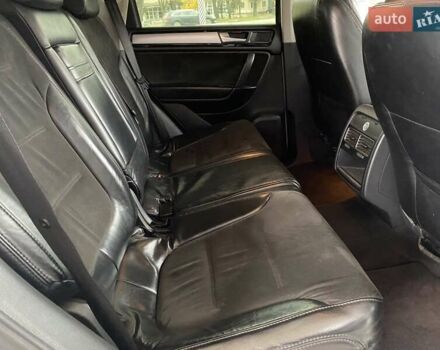 Белый Фольксваген Туарег, объемом двигателя 2.97 л и пробегом 209 тыс. км за 18000 $, фото 15 на Automoto.ua