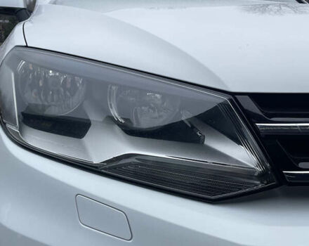 Білий Фольксваген Туарег, об'ємом двигуна 2.97 л та пробігом 130 тис. км за 21300 $, фото 18 на Automoto.ua