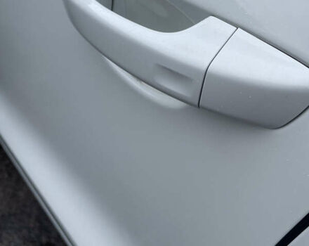 Білий Фольксваген Туарег, об'ємом двигуна 2.97 л та пробігом 130 тис. км за 21300 $, фото 28 на Automoto.ua