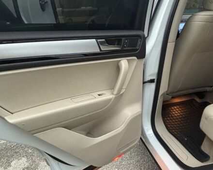 Белый Фольксваген Туарег, объемом двигателя 2.97 л и пробегом 237 тыс. км за 16300 $, фото 15 на Automoto.ua